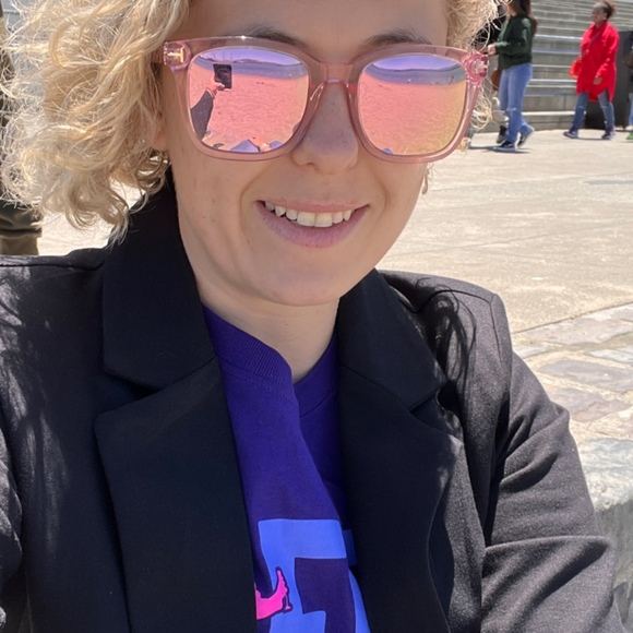 Meet your Posher, Sophia - Picture 1 of 1